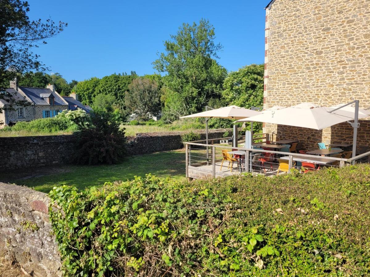 Hotel Le Petit Montmartre à Dinard Extérieur photo